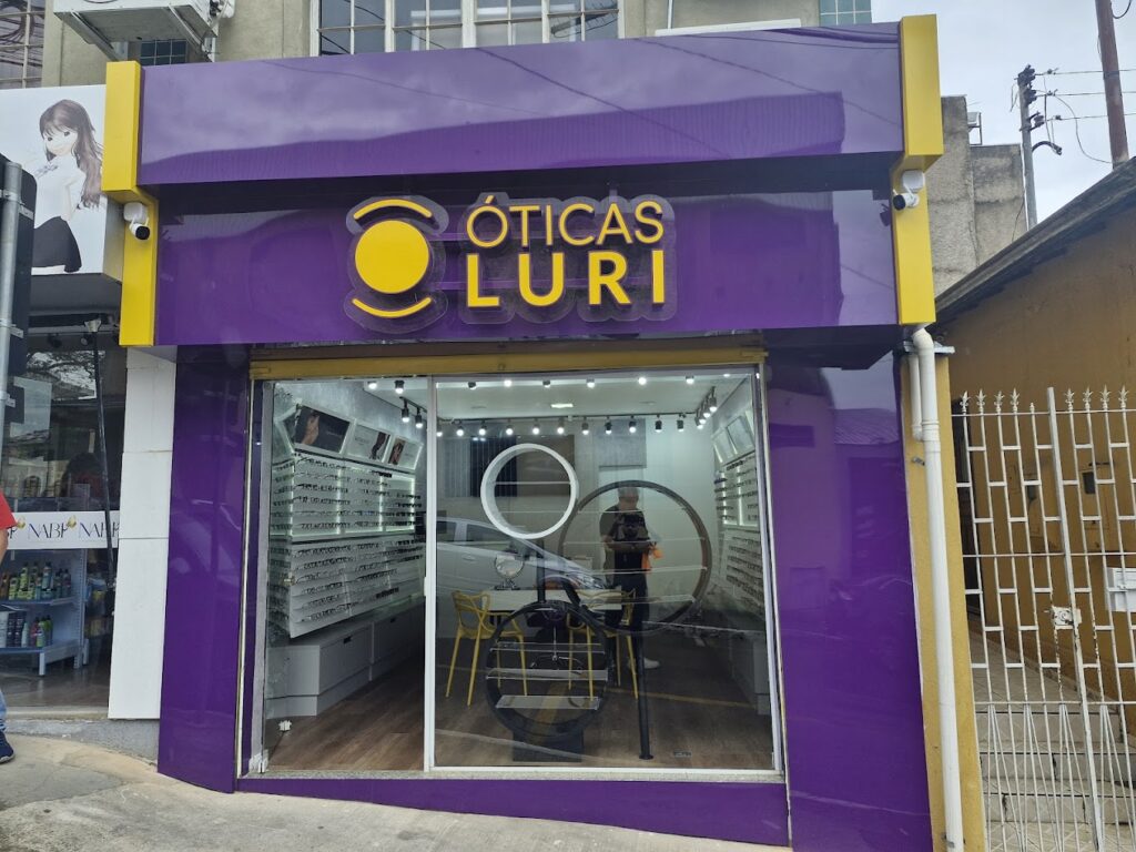 Foto da ótica luri em extrema mg